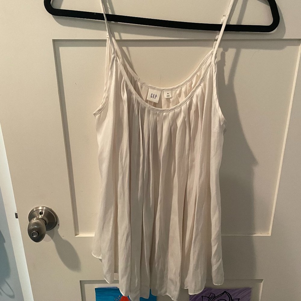 Gap Medium, Beautiful White Tank Top.